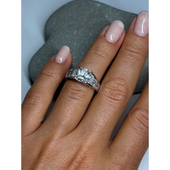 925 STERLING SILVER CZ RING SIZE 5 - Picture 7 of 8